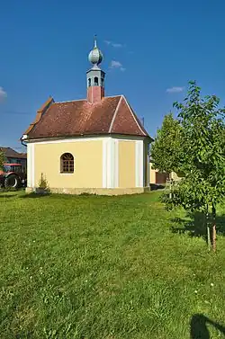 Kaple Nejsvětější Trojice, Hvozdečko, Bouzov, okres Olomouc.jpg