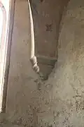 Konzolka se zvonovitým motivem