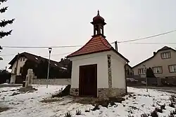Kaple na návsi