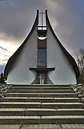 Kaple sv. Václava a sv. Anežky České – čelní podhled