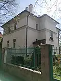 Dům v Praze 9 v ulici U Vysočanského pivovaru, kde K. Strmiska žil a byl zatčen
