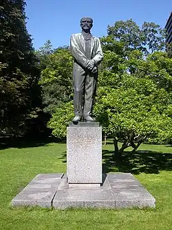 Pomník Antonína Dvořáka