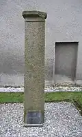 Katovice (okr. Strakonice), pranýř, východně od kostela.JPG