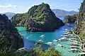 Jezero Kayangan na ostrově Coron, provincie Palawan (Filipíny)