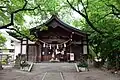 Svatyně Kajazudžindža (萱津神社, vchod do haly uctívání)