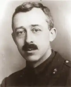 Kenneth Essex Edgeworth (1. ledna 1905)