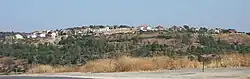 Vesnice Kfar Chananja nad údolím Chananja