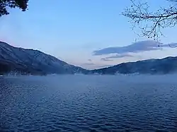 Jezero v zimě