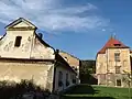 Barokní obytný dům a Trčkův v severozápadní části hospodářského dvora
