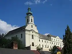 Pohled na kostel svatého Václava a klášter milosrdných bratří