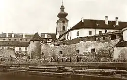 Postupující bourání v roce 1902, foto asi Johann Rundensteiner