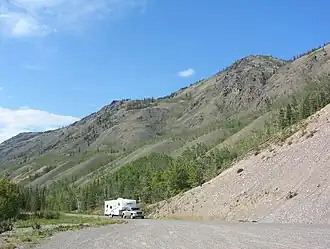 Klondike Highway v blízkosti Five Finger Rapids