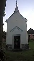 Kaplička na návsi