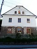 Památkově chráněná usedlost č. p. 2 z roku 1845 po částečné rekonstrukci