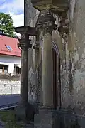 Vstupní portál kostela svatého Josefa