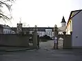 Zámek v Komořanech, který je sídlem části Českého hydrometeorologického ústavu