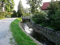 Potok v obci Velký Rybník