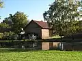Stodola u nádrže