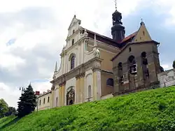 Kostel sv. Terezy se zvonicí