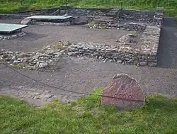 Pozůstatky kostela na ostrově
