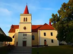 Kostel-Lysice.JPG