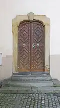 Boční vchod do kostela