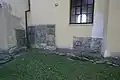 Náhrobní kameny u kostela