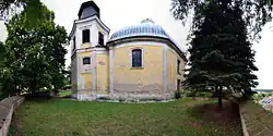 Kostel sv. Petra a Pavla ve Slapech