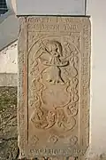 Náhrobní kámen Karlíků z Nežetic