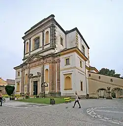 Kostel sv. Jakuba Většího, Valdštejnovo nám., Jičín.JPG