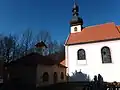 Pohled na kostel a márnici od jihovýchodu