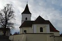 Kostel sv. Petra a Pavla v obci Pohoří (2).jpg