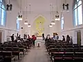 Interiér lodi kostela