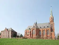 Kostel svatého Mikuláše a fara