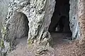 Východní vchody do jeskyně v roce 2016