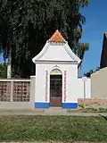 Kostice, kaplička.jpg