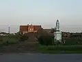 Kaplička u křižovatky v Koszajcu
