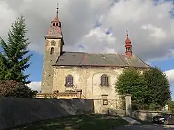 Kováň, kostel svatého Františka Serafinského.jpg