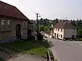 Pohled z návsi k jihu