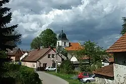 Kozmice s kostelem
