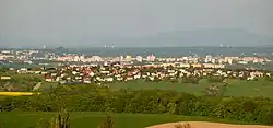 Celkový pohled na Krásné Pole od západu