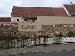 Kralovice - špýchar u čp. 41 (pohled z ulice Svatopluka Čecha).jpg
