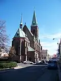 Kralupy, kostel, od Mostní ulice.jpg