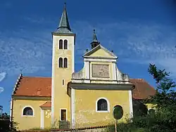 Farní kostel sv. Vavřince v Kraselově.