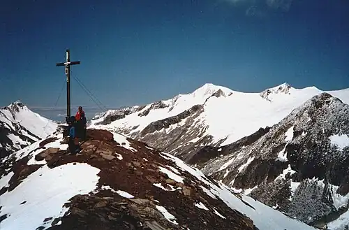 Pohled z Kreuzspitze na Grossvenediger