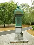 Krnov, skříňka na barometr.jpg