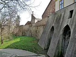 Kroměříž, hradby u Podzámecké zahrady.jpg