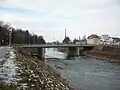 Silniční most přes zregulovaný tok Moravy