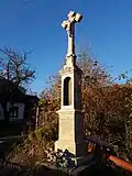 Kříž u kaple sv. Jana Nepomuckého