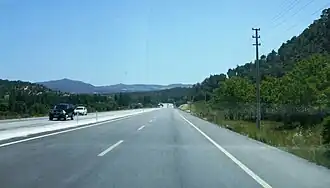 Silnice E96 západně od Uşaku